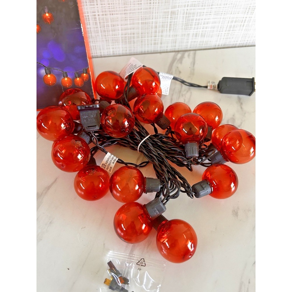 Spooky Village Flickering Halloween G40 Orange Globe Lights 20 Count 12' Cord